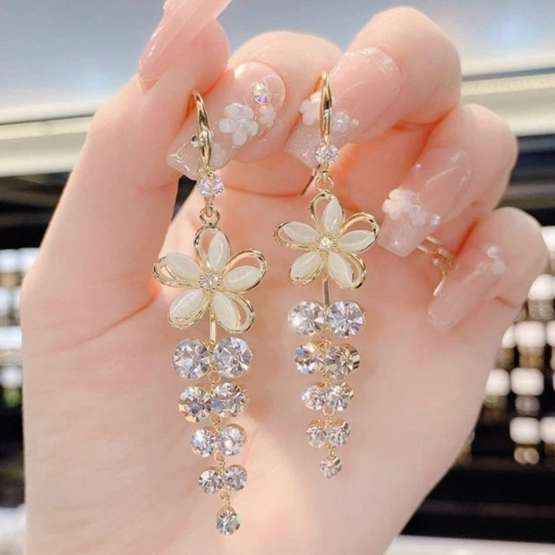 EARRING